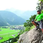 Alpen Hochmuth アパート